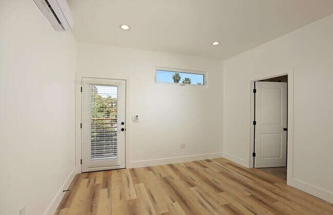 Building Photo - 4537 St Elmo Dr