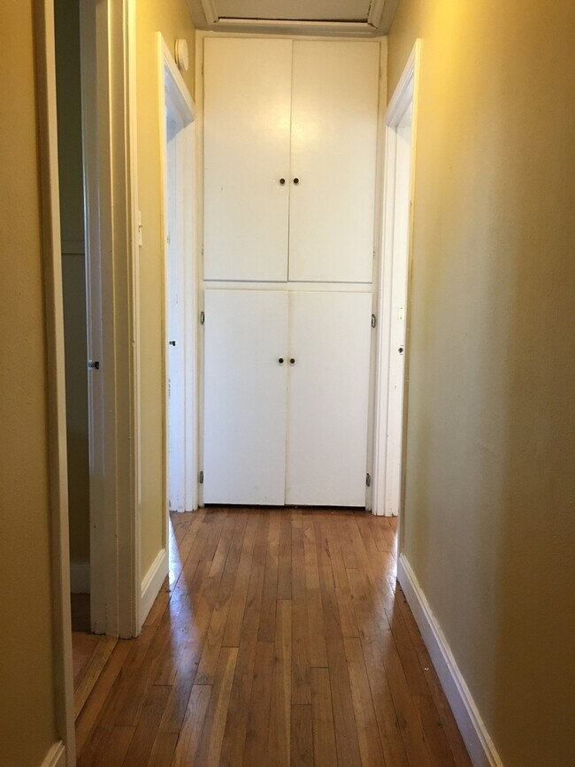 Building Photo - Move In Special!!! First Full Month Free!!!