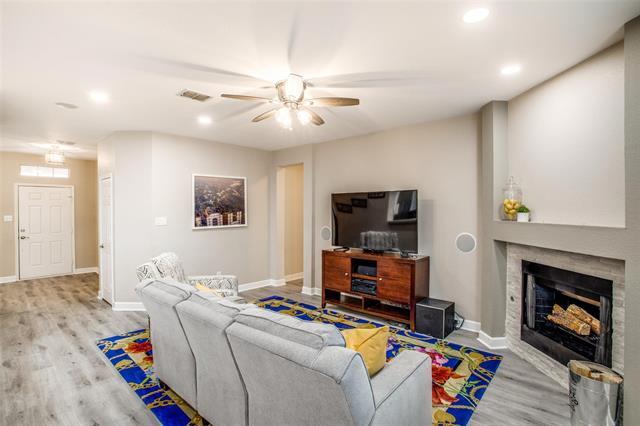 Building Photo - 1521 Creek Springs Dr