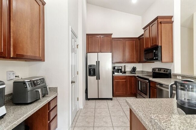 Building Photo - Charming 2 Bedroom/2 Bathroom Wesley Chape...