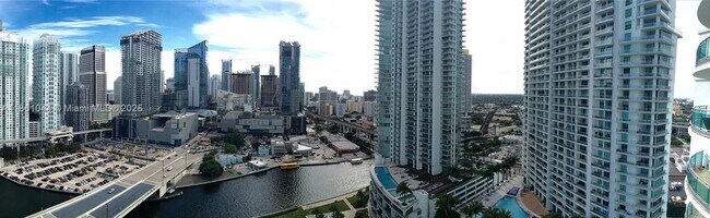 Building Photo - 350 S Miami Ave