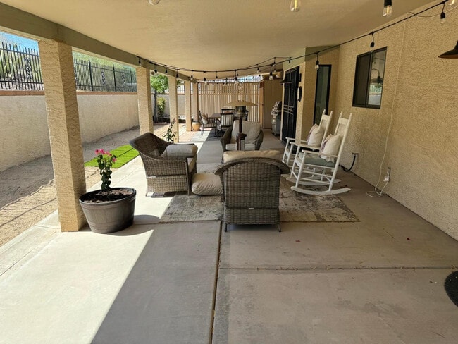 Building Photo - 2159 W Terrace Dr