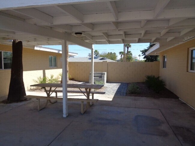 Building Photo - 3214 N 68th St