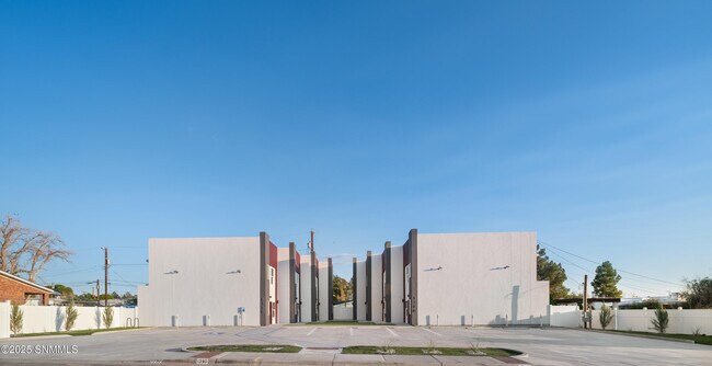 Building Photo - 1380 Monte Vista Ave