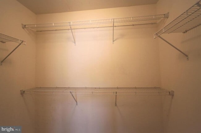 Building Photo - 228 Compass Dr