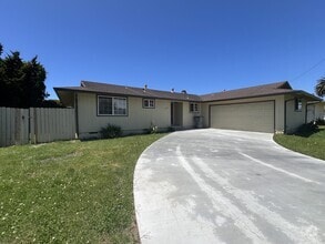 Building Photo - 3110 Janes Rd