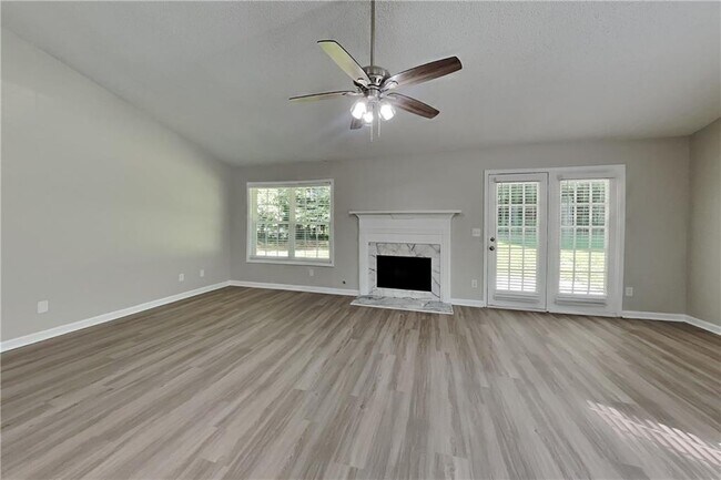 Building Photo - 2890 Williams Farm Dr