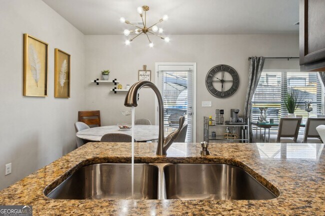 Building Photo - 151 Humphry Ct