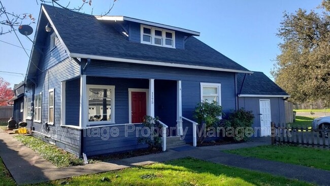Building Photo - 1175 D St