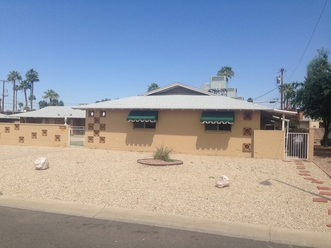 Building Photo - 3526 E Montecito Ave