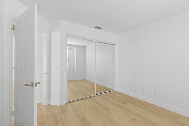 Building Photo - 11349 Ferrara Ln