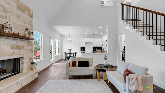 Building Photo - 105 Chesterfield Dr