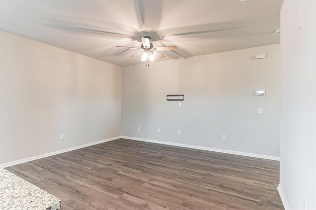 Building Photo - 2001 Fairhaven Gtwy