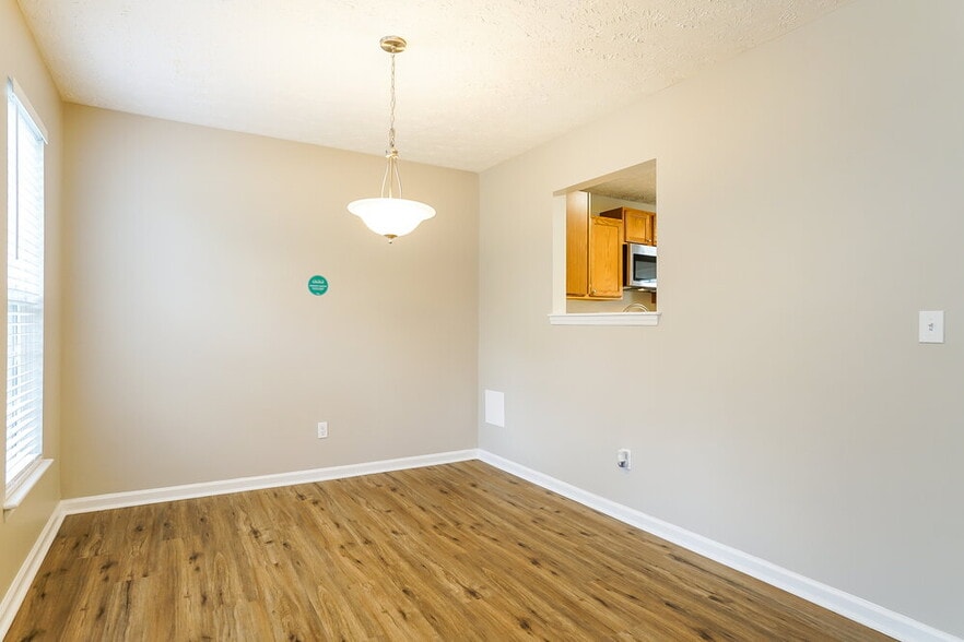 Building Photo - 3033 Slippery Elm Dr