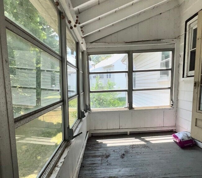 Building Photo - 4 Mangano Ct