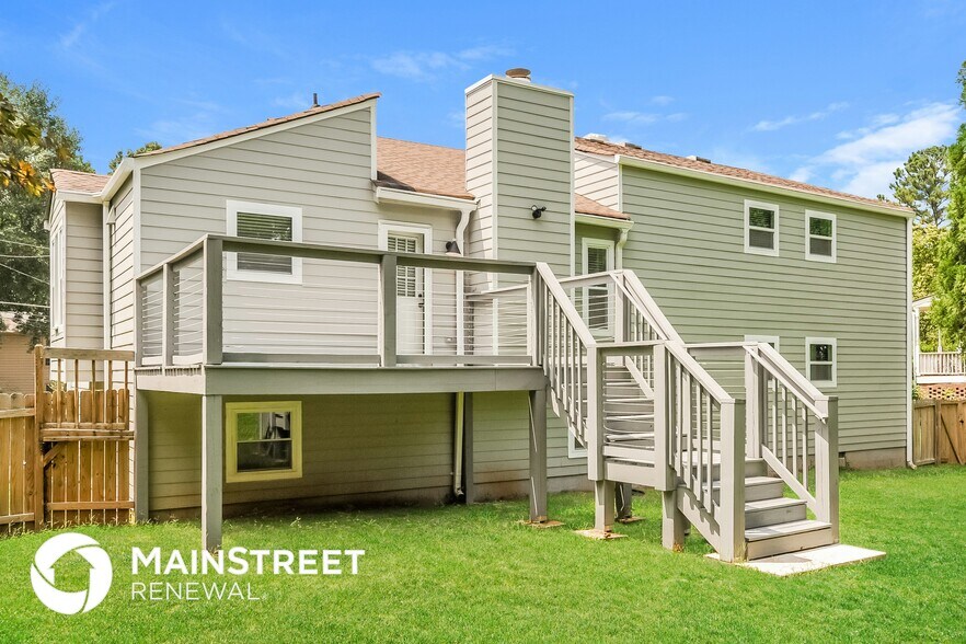 Building Photo - 4948 Highpoint Way NE