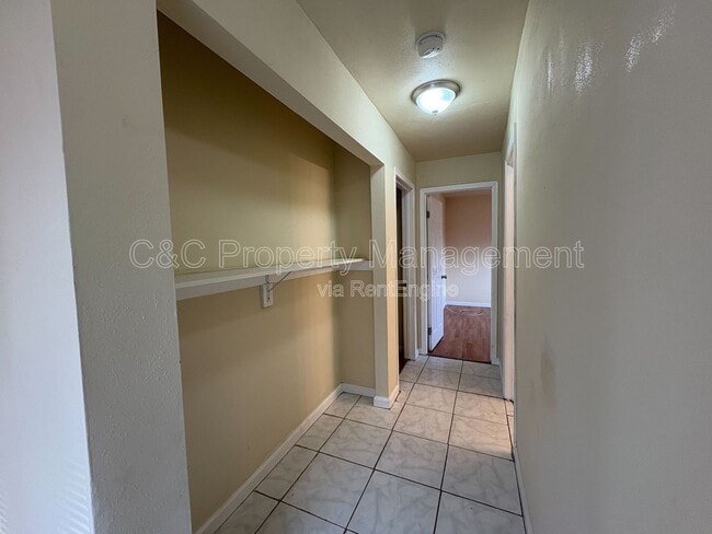 Building Photo - 6294 Porterfield Ct