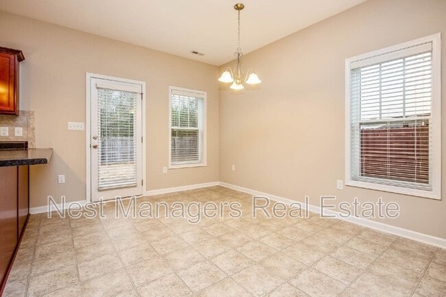 Building Photo - 450 Roanoke Dr