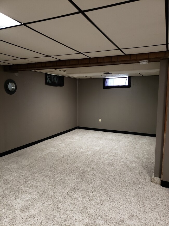 Building Photo - 4811 Candlelight Dr