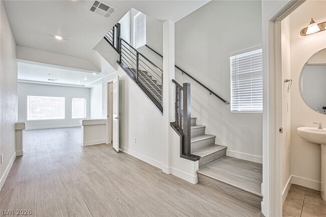 Building Photo - 6145 Sky River Ct