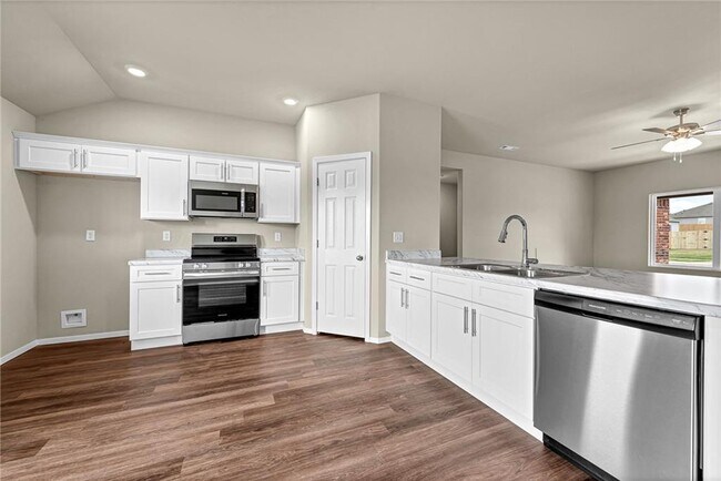 Building Photo - 2766 W Azurite St