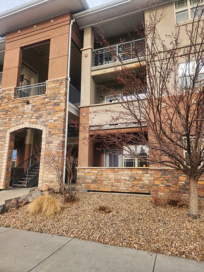 Building Photo - 8133 W 51st Pl