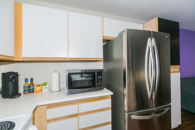 Building Photo - 95-270 Waikalani Dr. #I204