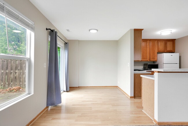 Building Photo - 540 Wedgewood Cir