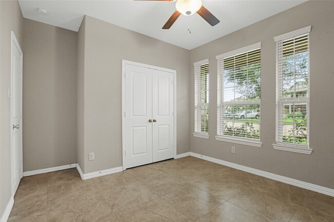 Building Photo - 8903 Lost Castle Wy