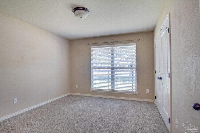Building Photo - 5485 Tucker Circle