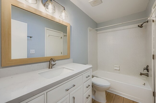 Building Photo - 3435 Mountainside Dr