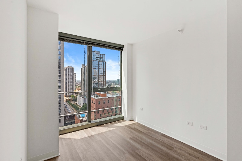 Building Photo - 420 N Orleans St
