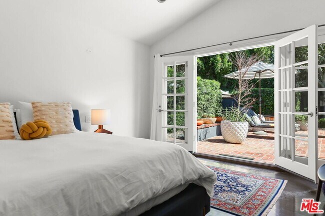 Building Photo - 1400 Jonesboro Dr