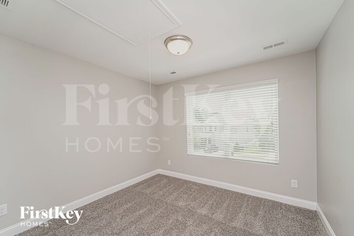 Building Photo - 9030 Evans Woods Dr
