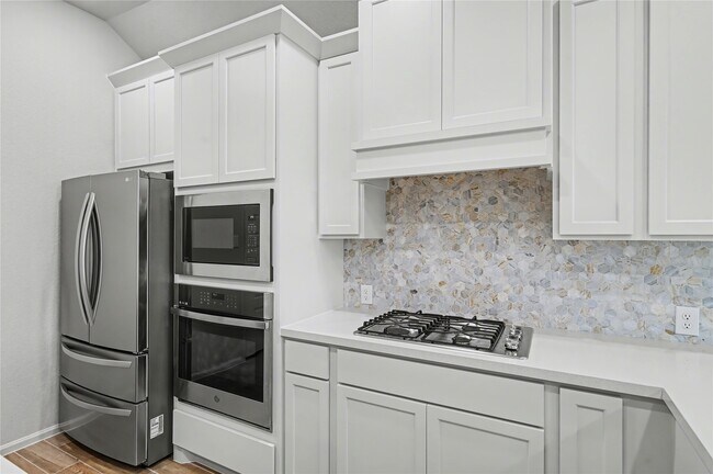 Building Photo - 31527 Splitting Willow Ln