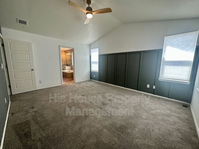Building Photo - 2278 Stonefish Dr