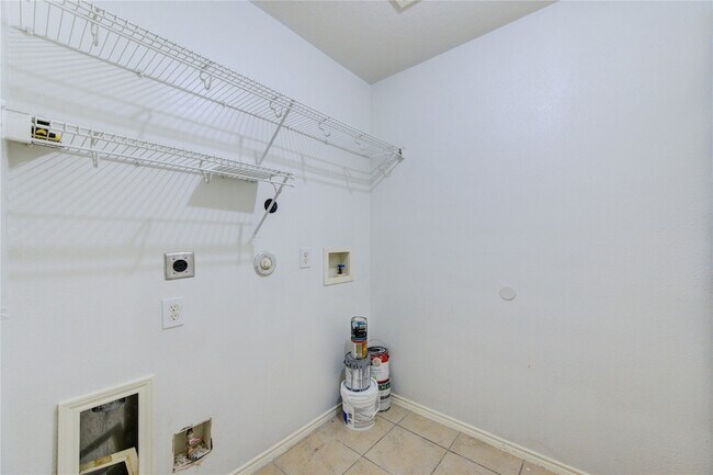 Building Photo - 14027 Coveney Dr