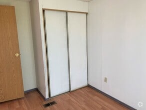 Building Photo - 3 bedroom single wide in Spring Creek