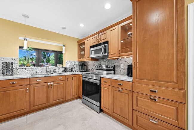 Building Photo - 836 Orchid Dr