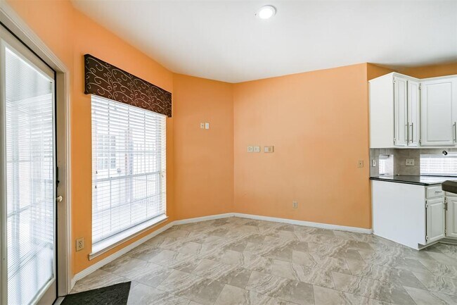 Building Photo - 4003 Bountiful Crest Ln