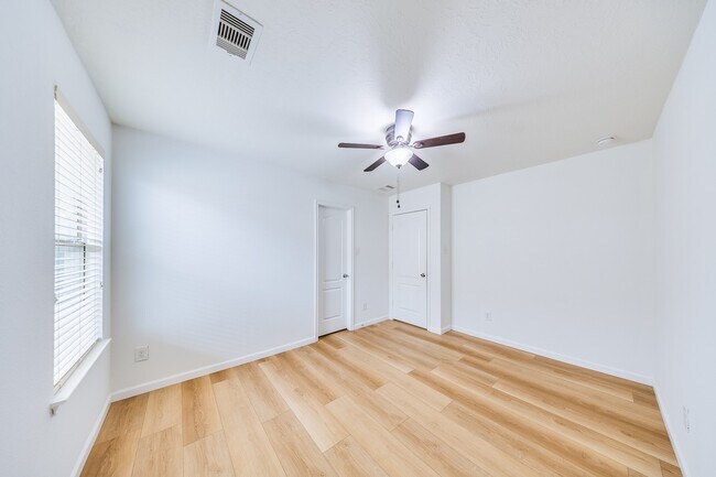 Building Photo - 21415 Sagrantino Ct