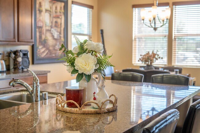 Building Photo - 40834 Adriatico Ct