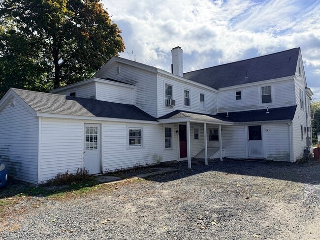 Building Photo - 146 Village St