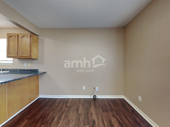 Building Photo - 1387 Egret Lane