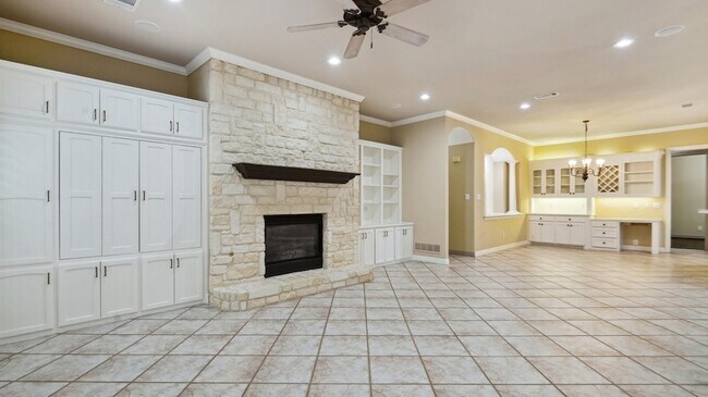 Building Photo - 104 Stonehaven Ct