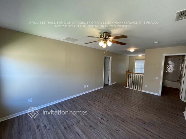Building Photo - 2508 Silvermoss Dr