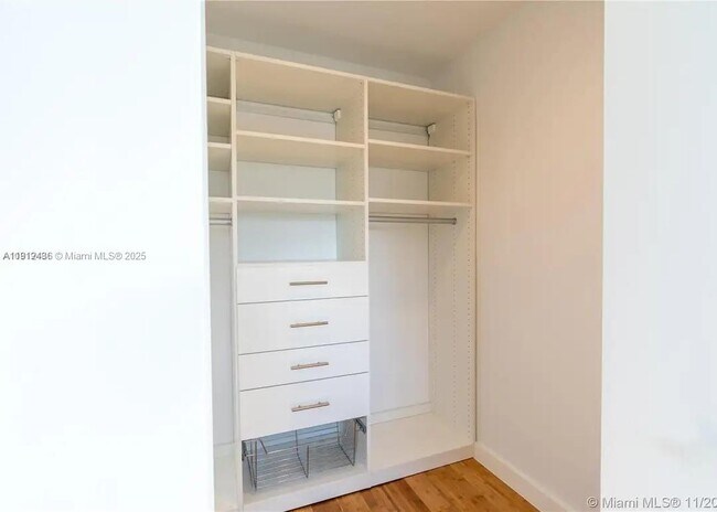 Building Photo - 619 Meridian Ave