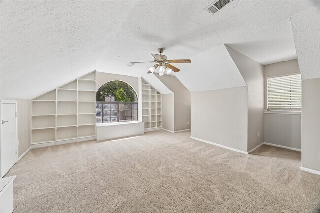 Building Photo - 12526 Mill Hedge Dr