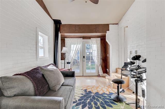 Building Photo - 517 Josephine St