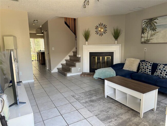 Building Photo - 11316 Grandville Dr